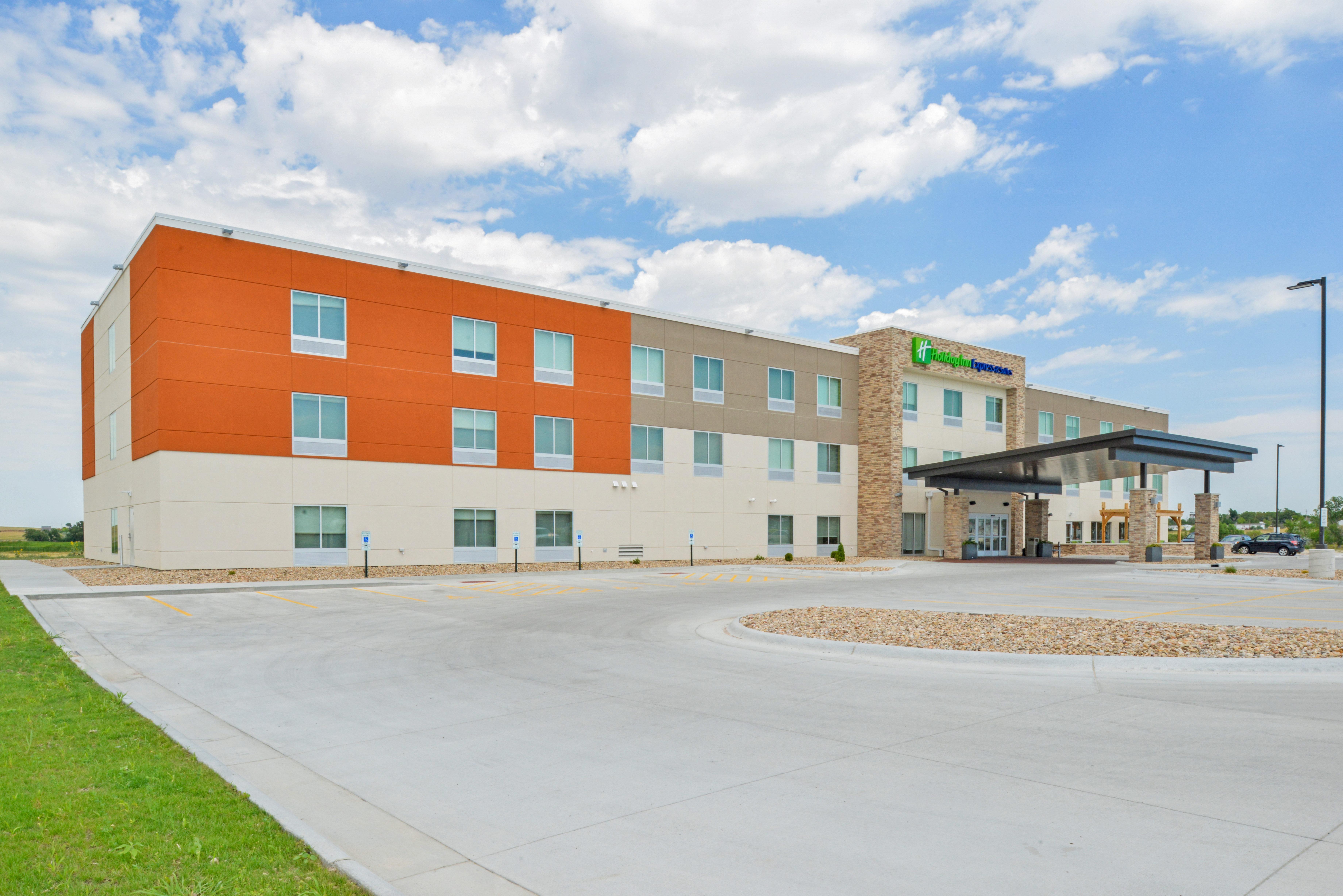 Holiday Inn Express & Suites - Chadron By Ihg Dış mekan fotoğraf