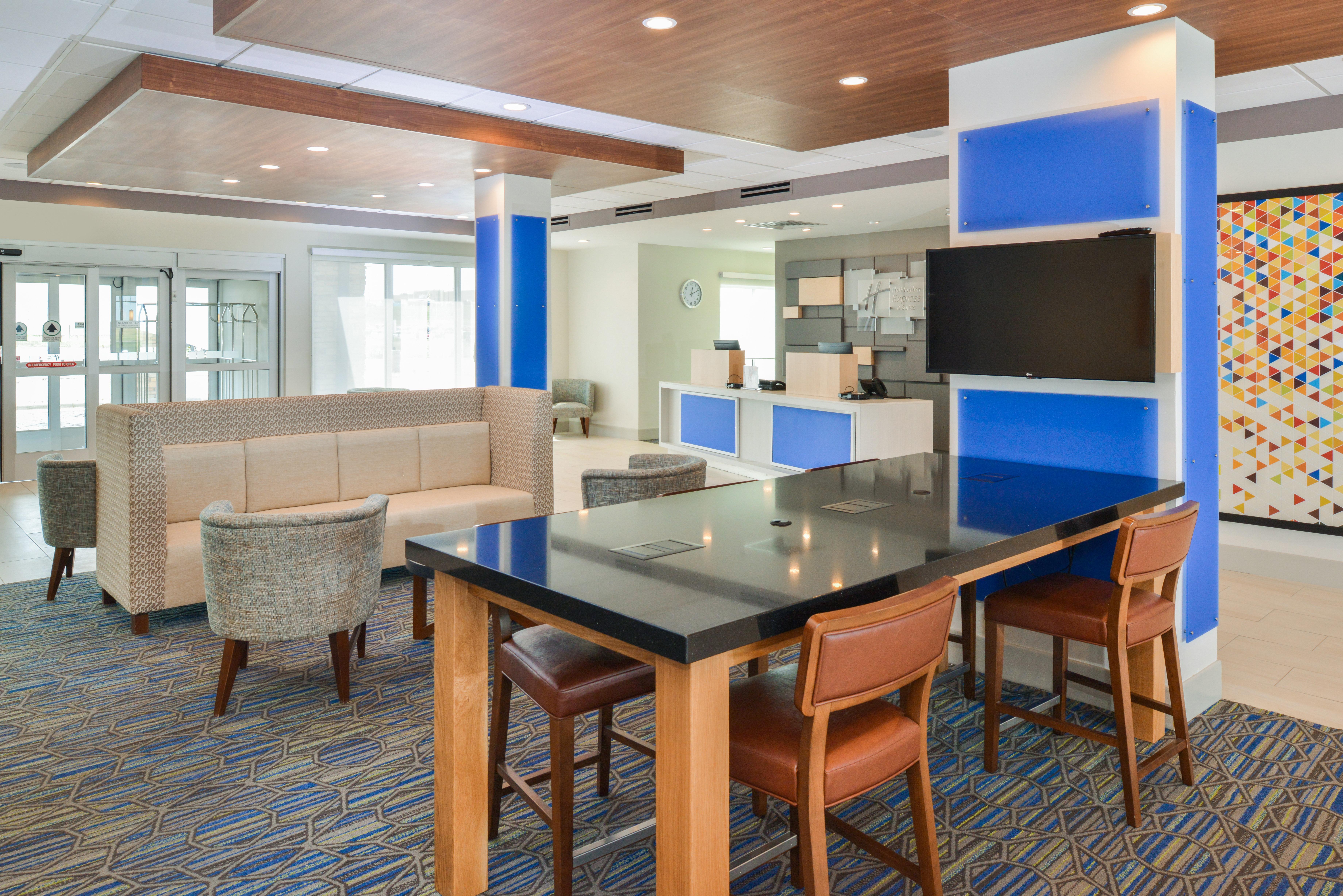 Holiday Inn Express & Suites - Chadron By Ihg Dış mekan fotoğraf