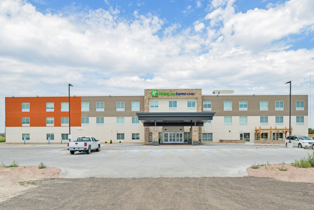 Holiday Inn Express & Suites - Chadron By Ihg Dış mekan fotoğraf